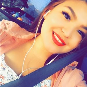 Meet your Posher, Michelle